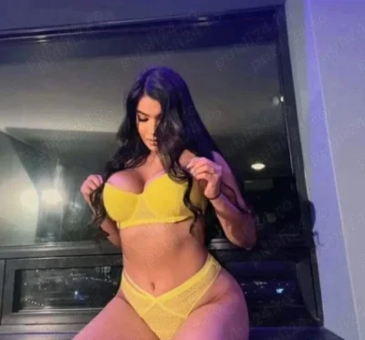 A submissive experience with the enchanting Bianca