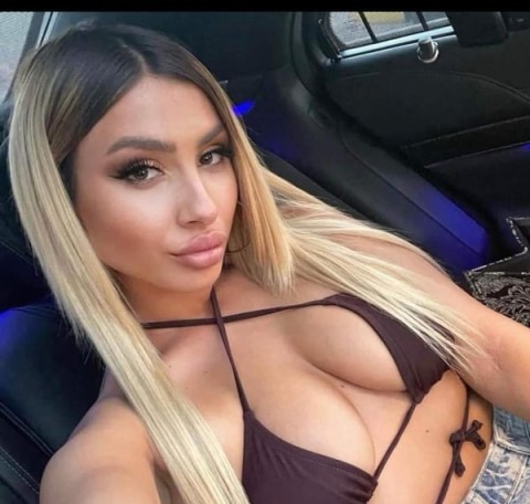 A VIP escort for dinner date in Stafford