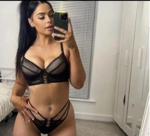 Aina: Your Elegant Apartment Incall Experience in Leicester · apartment incall london
