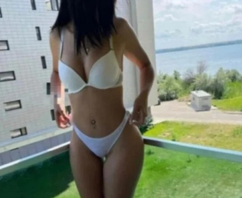 Amira – Your Body to Body Massage UK Experience in Birmingham