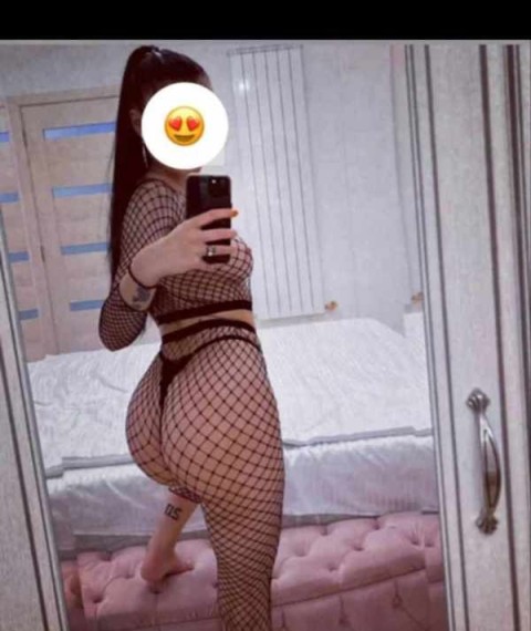 Available Now: Exceptional Companionship for Discerning Gentlemen in Telford