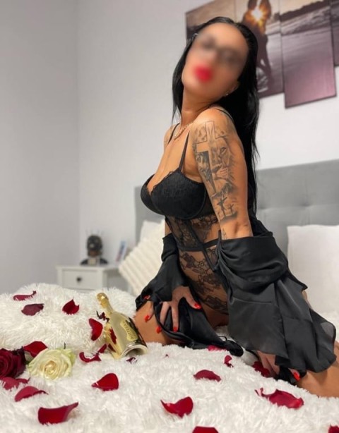 Birmingham’s Delightful fake boobs escorts Experience