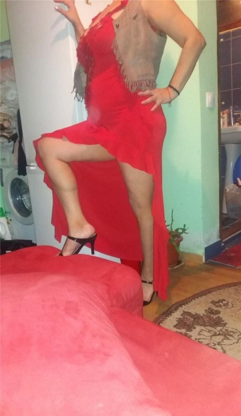 Bubbly Andrea: Your Next High-End Escort in Derby