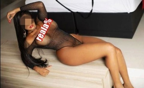 Bubbly British girl ready to enchant in Kidderminster