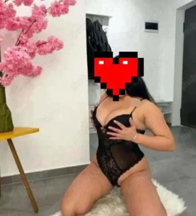 Charming 19 Year Old Escort in Worcester