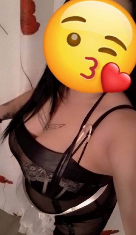 Charming English Escorts for Memorable Encounters