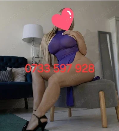 Charming Escort with Green Eyes in Sandwell