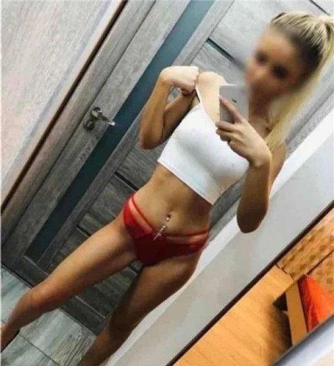 Charming Plymouth Ladies Ready to Indulge