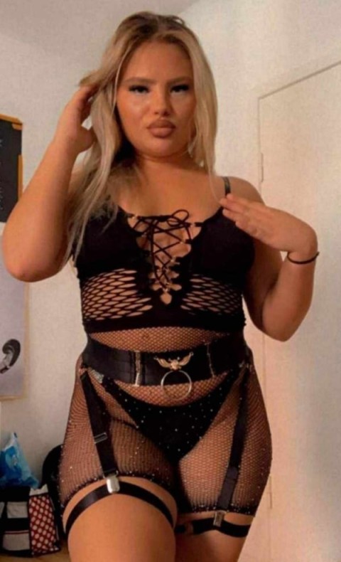 Curvy Escorts Ready to Delight in Walsall