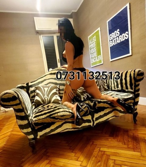 Curvy Girls UK: Meet the Enchanting Rubby in Wolverhampton