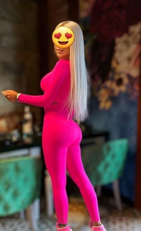 Curvy Girls UK: Your Perfect Companions in Coventry