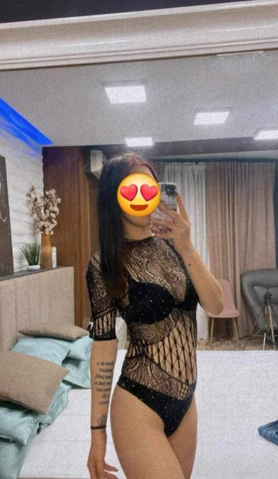 Curvy Latina Escort Incall for a Memorable Experience in Leicester