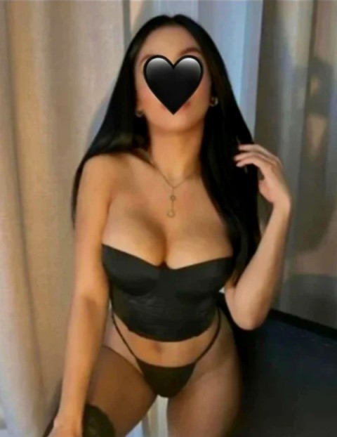 Delia – Long Hair Beauty in Sutton Coldfield