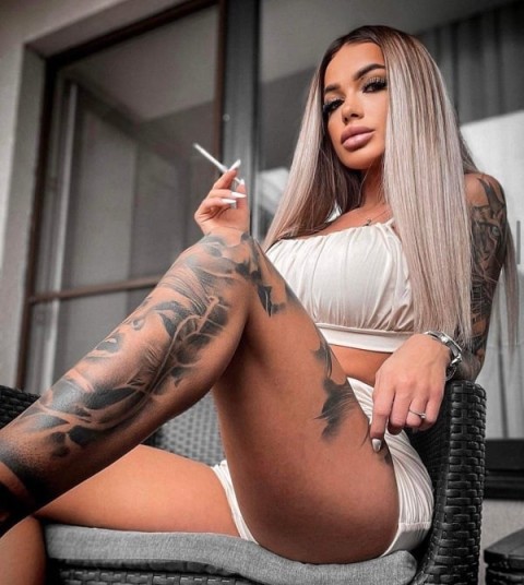 Discover a Liverpool independent escort with elegance