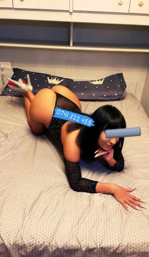 Discover Brazilian Girls in Redditch!