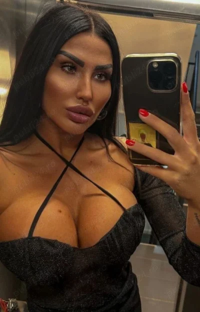 Discover Cambridge Companions in Halesowen with Alina