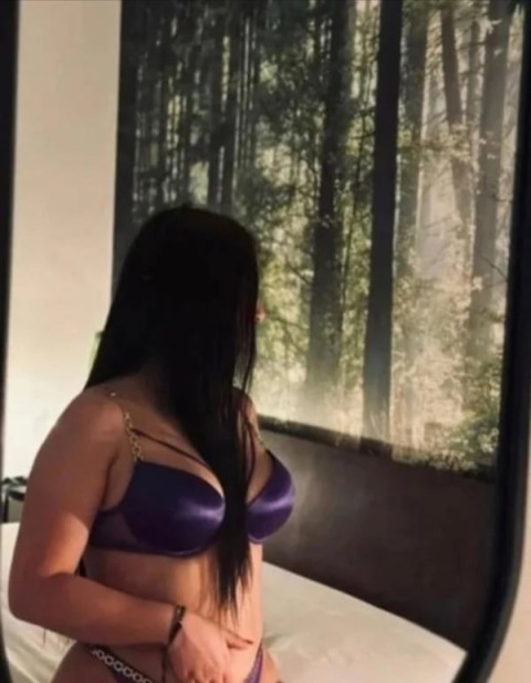 Discover Coventry’s escorts available tonight for unforgettable experiences