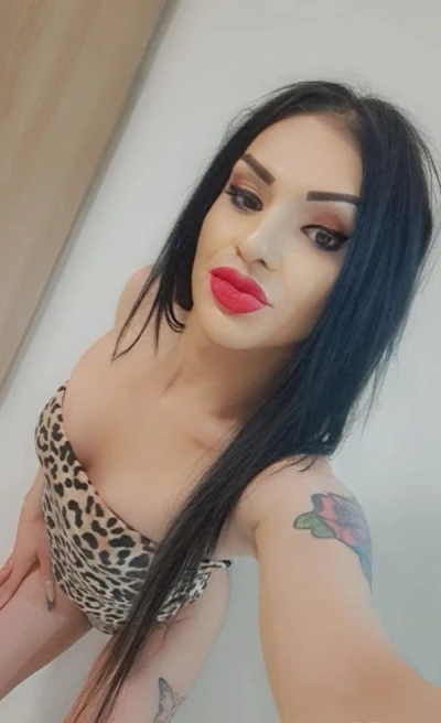 Discover crossdressing escorts uk with a sexy Romanian beauty in Bromsgrove