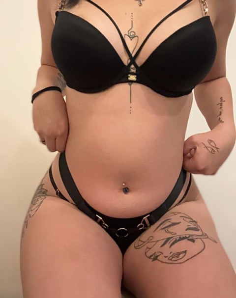 Discover Edinburgh Adult Service with Local Charm