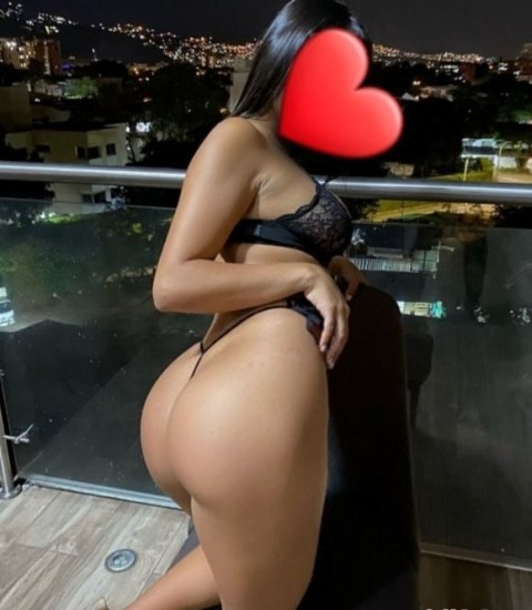 Discover Lichfield’s Curvy Escorts for a Delightful Encounter