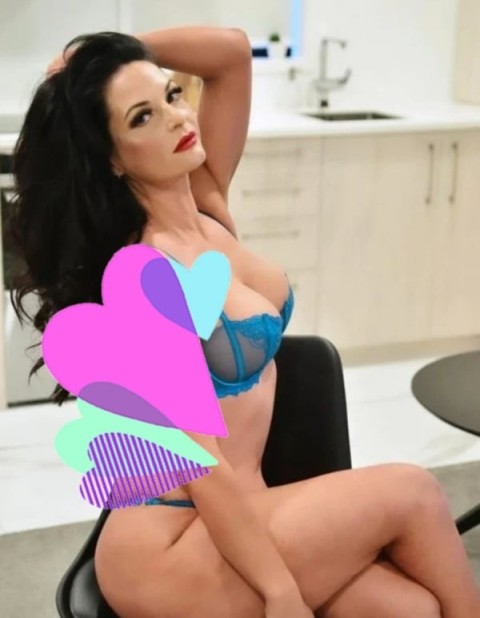 Discover Miami Escorts in Cannock with Exceptional Experiences