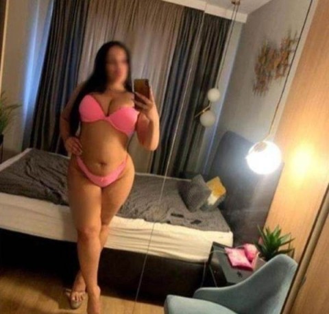 Discover Non-Judgmental Escorts with Andreea in Stratford Upon Avon