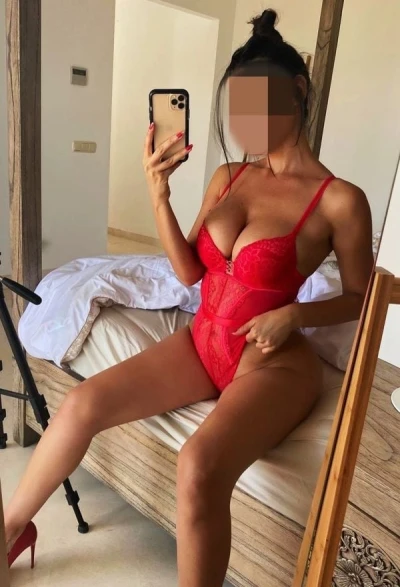 Discover Sydney Escorts for a Night in Telford