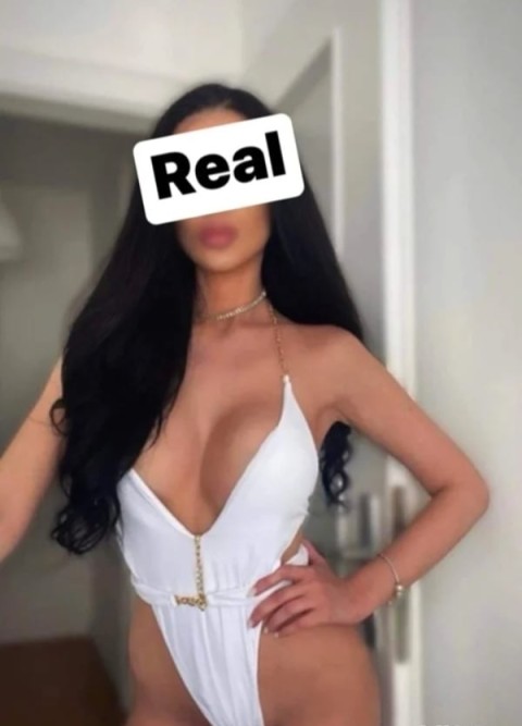 Discover the Allure of Bucks Escorts with Rebeca in Worcester