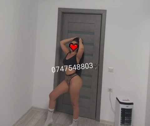 Discover the Charm of Asian Escorts in Wolverhampton
