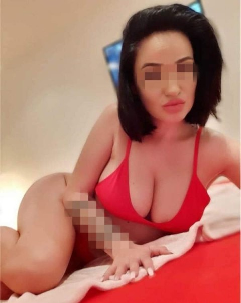 Discover the Charms of Crossdressing Escorts UK with Ana