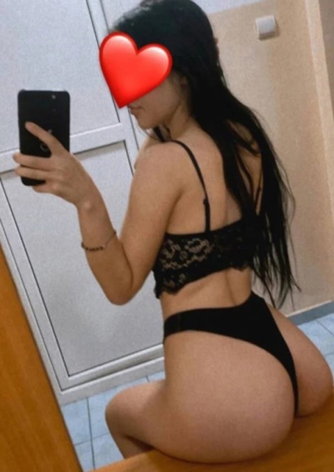 Discover the Girlfriend Type Companion You’re Looking For in Derby