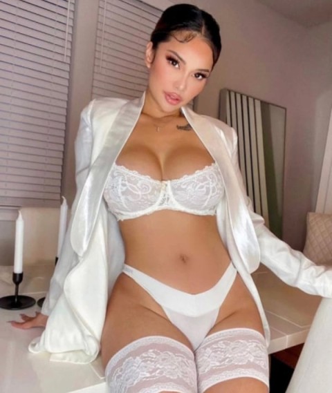 Dudley’s Finest: video call verification with a Charming Escort