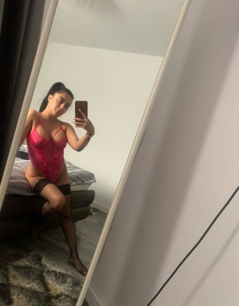 Ebony Goddess UK: Your Discreet Companion in Redditch