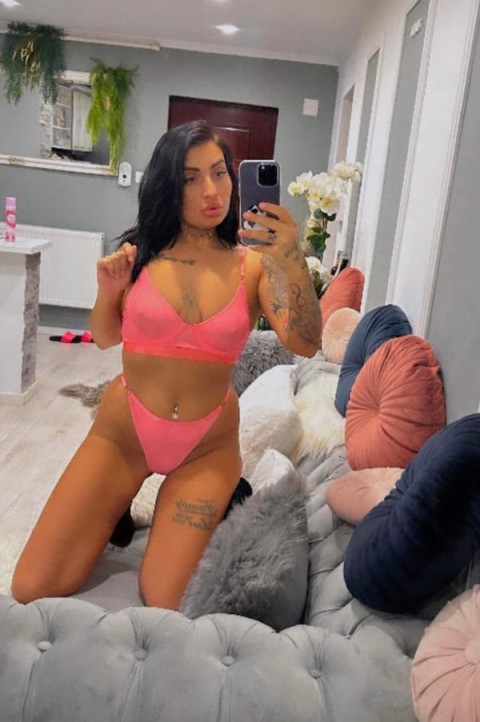Elegant Leicester Escort Offering PSE Experiences