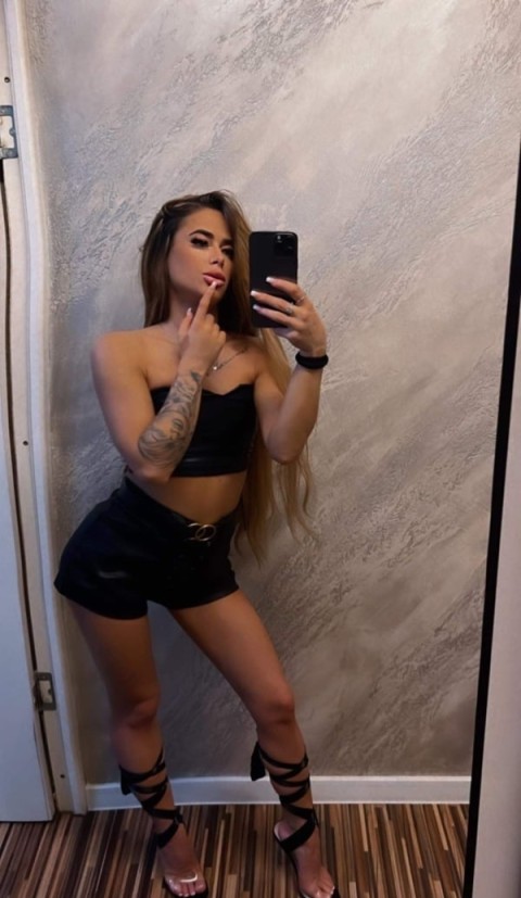 European Travel with Evesham’s Luxurious Escort Experience