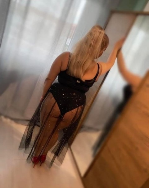 Experience a deep tissue massage in Dudley with Gabriela