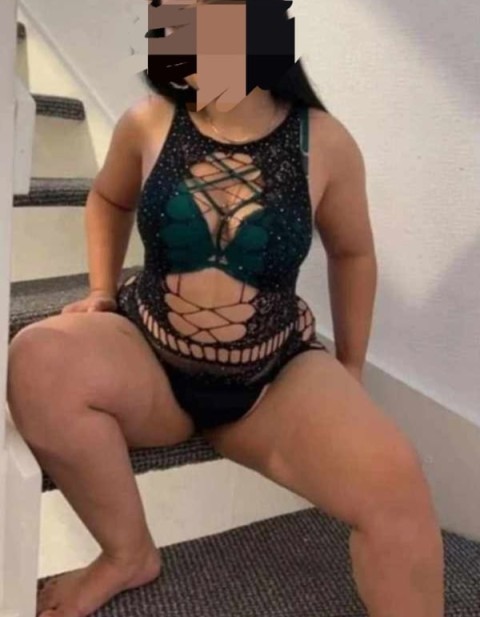 Experience a Dinner Date with an Elite Escort in Solihull