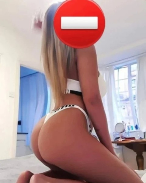 Experience a Happy Ending Massage with Mihaela in Dudley