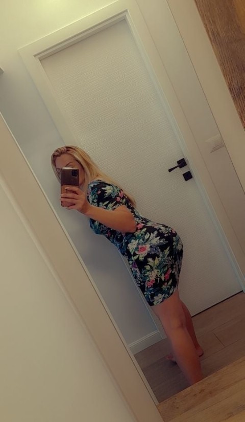 Experience a sensual and relaxing massage in Stafford