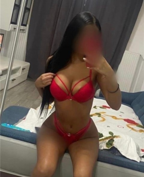 Experience a Sensual Massage in Rugby