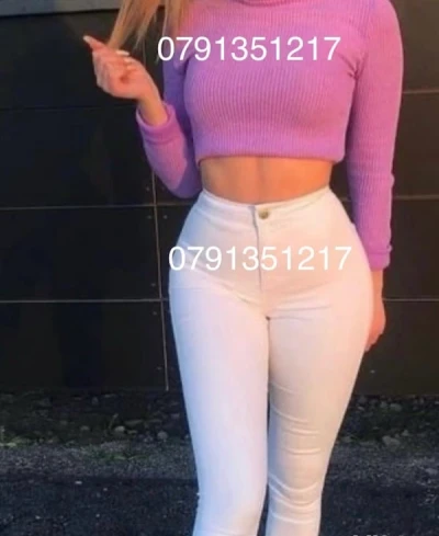 Experience a Shemale Massage with Naughty Girls in Banbury