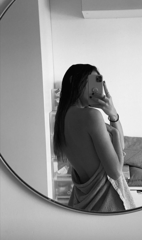 Experience Couples Massage with a Mature Escort in Redditch