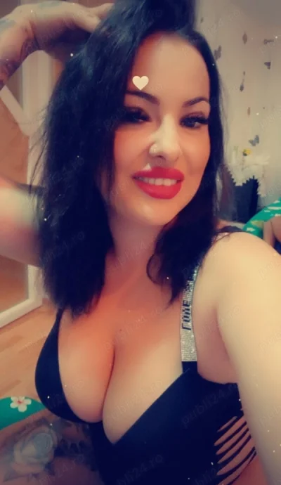 Experience Discreet Encounters in Manchester City Centre with Selena