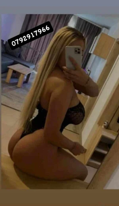 Experience Duo Fun UK with an Elegant Escort in Kidderminster