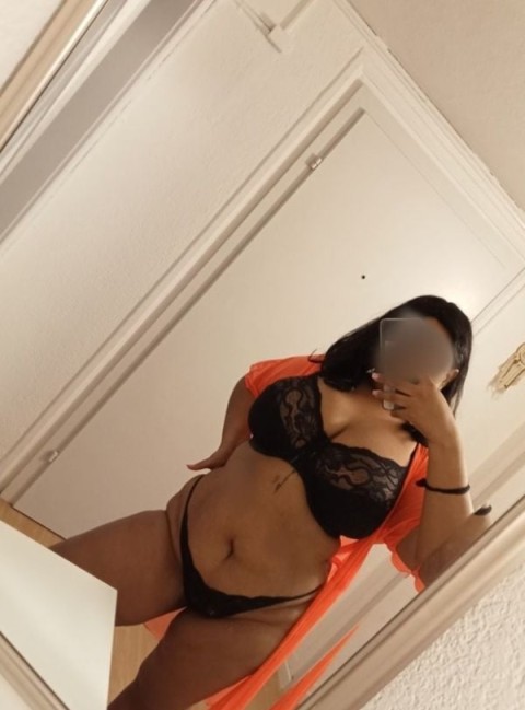 Experience French Kissing Bliss with Alina in Walsall