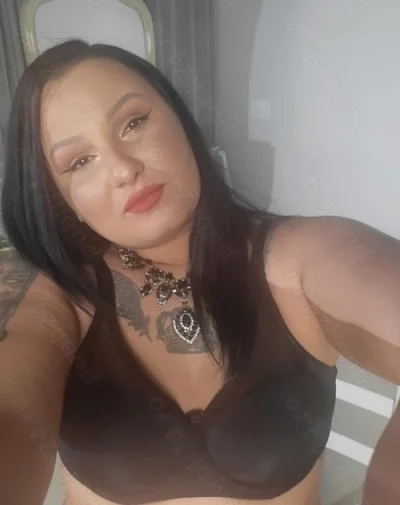 Experience hotel visits with an innocent look in Stourbridge