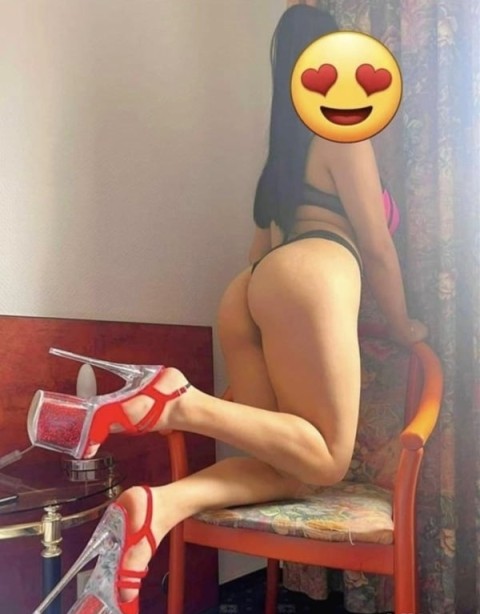 Experience Independent Escort Services with Sofia