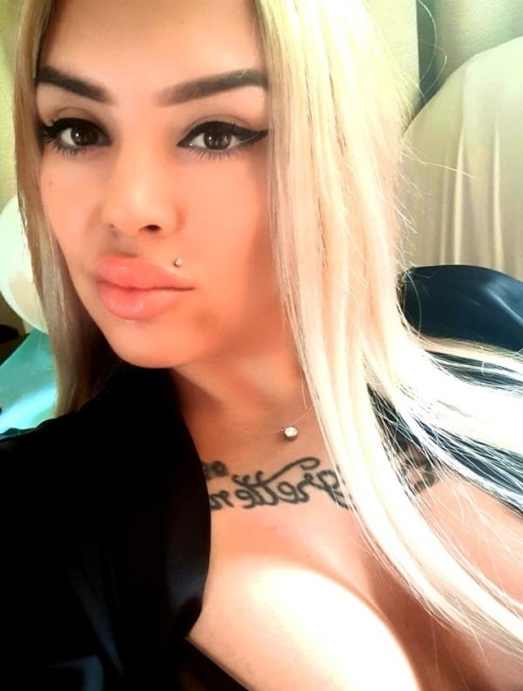 Experience Mixed Heritage Escorts in Walsall