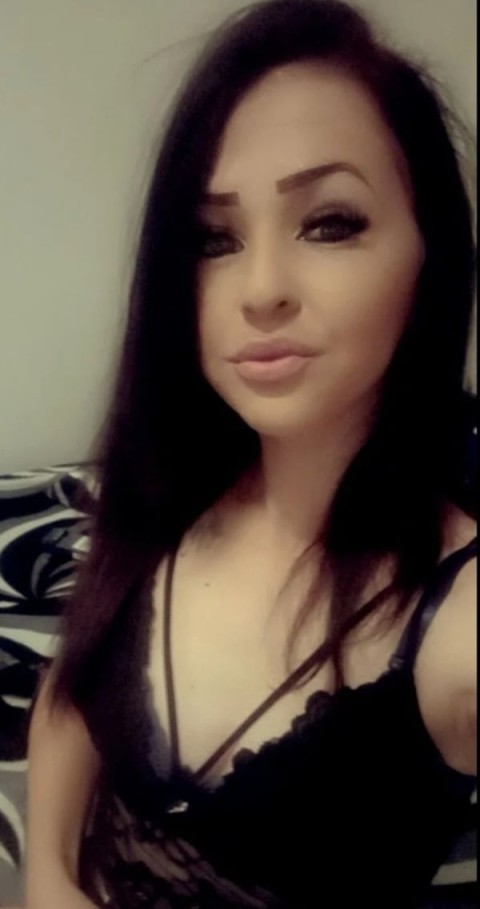 Experience Newcastle High Class with Tanya in Derby