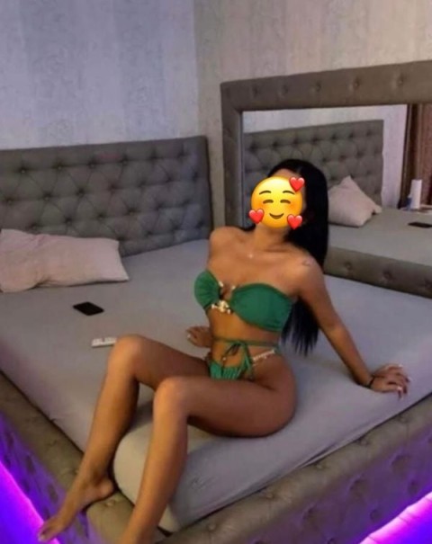 Experience Paris Escorts in Kidderminster